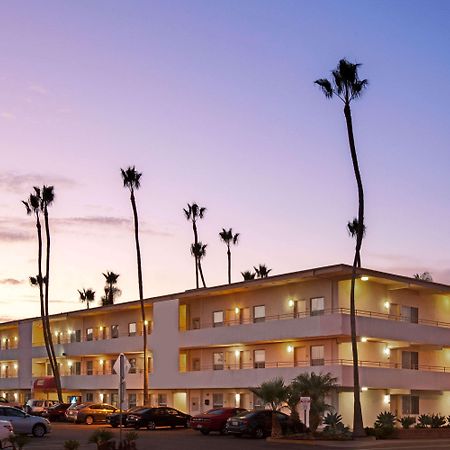 Super 8 By Wyndham Santa Barbara/Goleta Hotell Eksteriør bilde