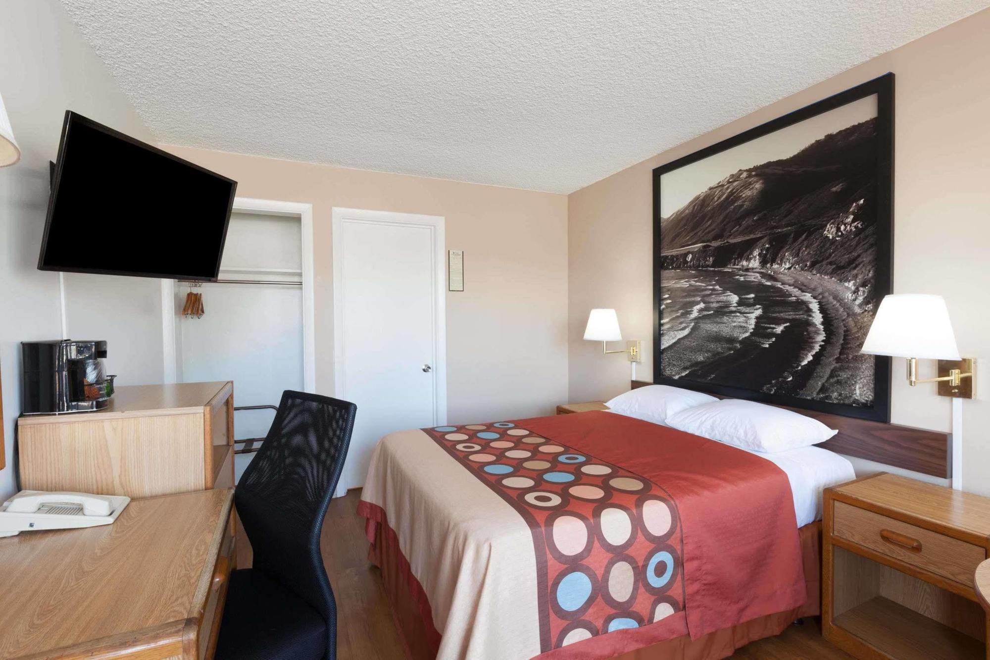 Super 8 By Wyndham Santa Barbara/Goleta Hotell Eksteriør bilde